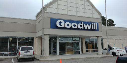 Thrift Store «Goodwill Petersburg Retail Store», reviews and photos