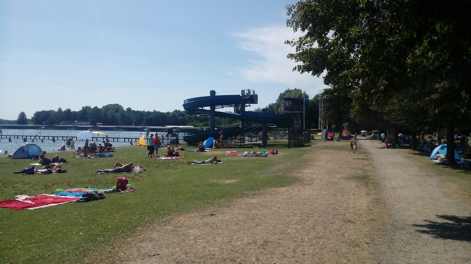 Photo de Volksbad Beach avec un rivage spacieux