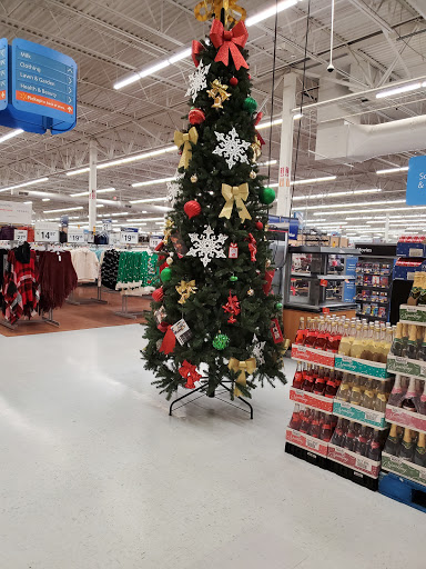 Department Store «Walmart Supercenter», reviews and photos, 2453 2nd Ave E, Oneonta, AL 35121, USA