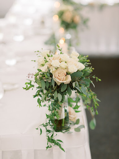 Florist «Carousel Flowers by Shamrock Garden Florist», reviews and photos, 527 S York St, Elmhurst, IL 60126, USA