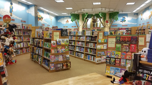 Book Store «Barnes & Noble Booksellers», reviews and photos, 118 E Broadway #238, Bloomington, MN 55425, USA