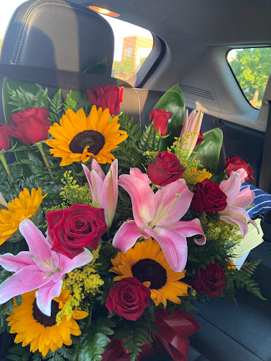 Florist «Genesis Flower And Gift Shop», reviews and photos, 1801 N Garey Ave, Pomona, CA 91767, USA