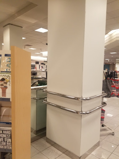 Shopping Mall «Lakewood Center», reviews and photos, 500 Lakewood Center Mall, Lakewood, CA 90712, USA