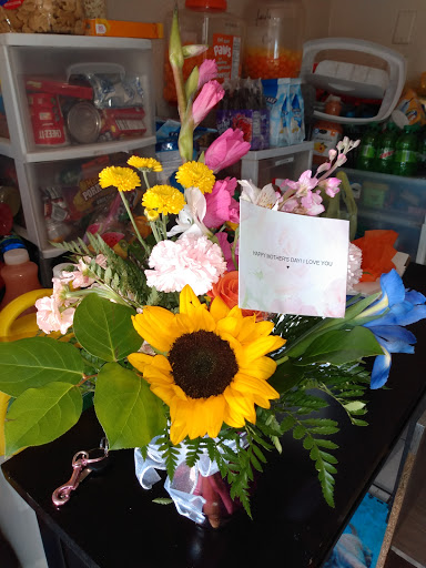 Flower Designer «Windsor Florist», reviews and photos, 201 W Main St, Mesquite, TX 75149, USA