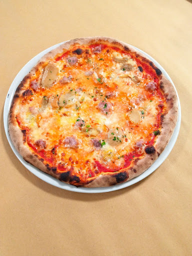 LA GRITTA - Ristorante Pizzeria Hotel Specialità di Pesce e Carne in Castel San Giovanni, Provincia di Piacenza