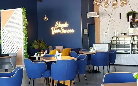 TriArgel Café & Lounge image