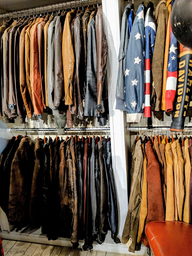 Vintage Clothing Store «10 ft Single by Stella Dallas», reviews and photos, 285 N 6th St, Brooklyn, NY 11211, USA