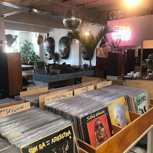 Hidden Sounds - Music store