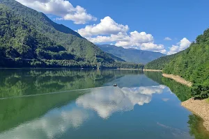 Lacul Mălaia image