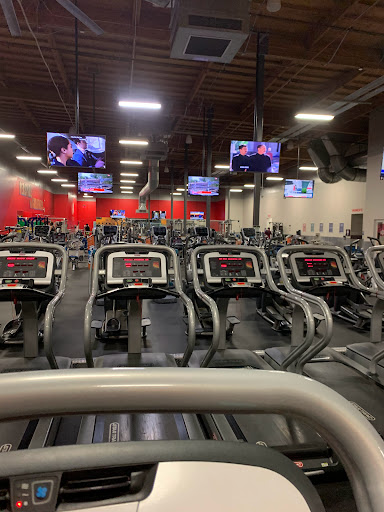 Health Club «Crunch - Citrus Heights», reviews and photos, 6124 San Juan Ave, Citrus Heights, CA 95610, USA