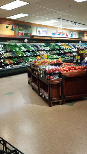 Grocery Store «Quality Food Center», reviews and photos, 460 E North Bend Way, North Bend, WA 98045, USA