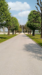 Photo n°8 de Cimetière et mémorial américain de la Somme à Bony ()