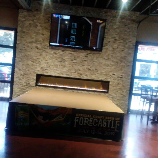 Restaurant «Griffs», reviews and photos, 323 W Cardinal Blvd, Louisville, KY 40208, USA