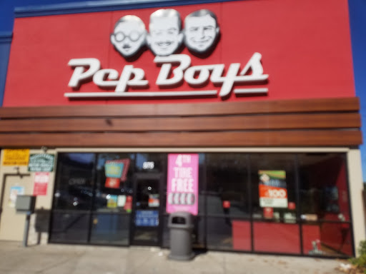Car Repair and Maintenance «Pep Boys Auto Service & Tire», reviews and photos, 575 Veterans Rd W, Staten Island, NY 10309, USA
