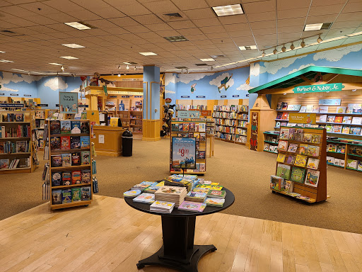 Book Store «Barnes & Noble», reviews and photos, 7325 N la Cholla Blvd, Tucson, AZ 85741, USA