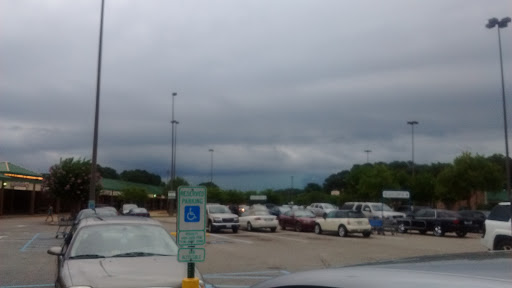 Grocery Store «Food Lion», reviews and photos, 10880 Warwick Blvd, Newport News, VA 23601, USA