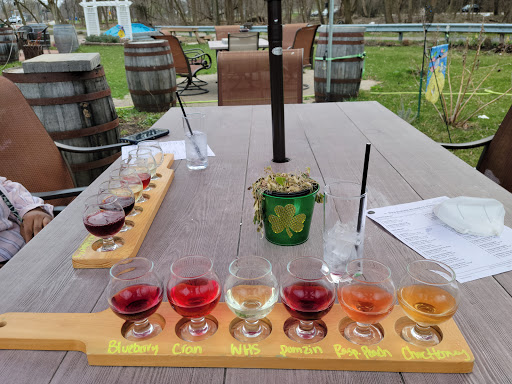 Brewery «Wild Blossom Meadery and Winery», reviews and photos, 9030 S. Hermitage Ave, Chicago, IL 60620, USA