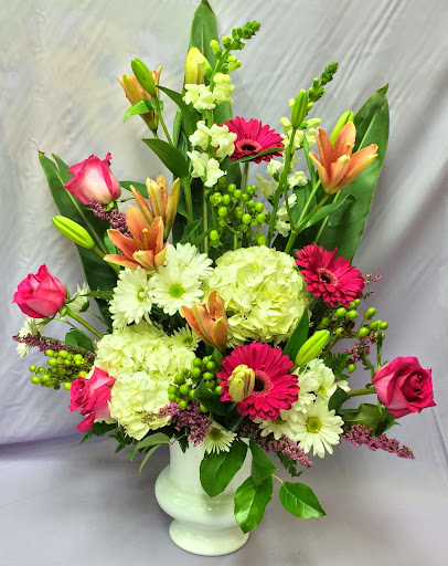 Florist «Morton Grove Florist», reviews and photos, 5741 Dempster St, Morton Grove, IL 60053, USA
