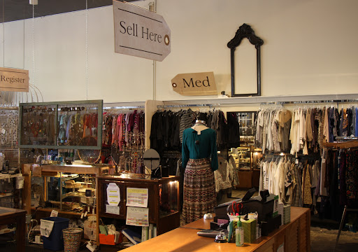Used Clothing Store «Knimble Clothing», reviews and photos, 851 4th St, San Rafael, CA 94901, USA