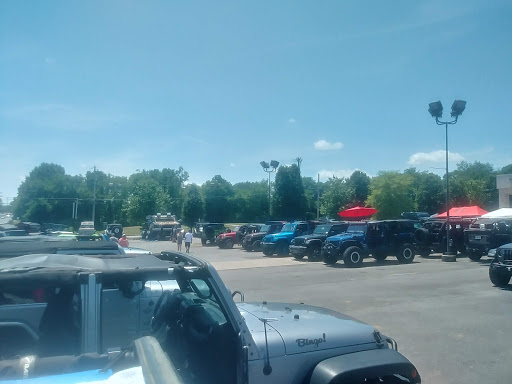 Jeep Dealer «Miracle Chrysler Dodge Jeep Ram», reviews and photos, 1290 Nashville Pike, Gallatin, TN 37066, USA