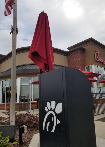 Fast Food Restaurant «Chick-fil-A», reviews and photos, 5905 Spout Springs Rd, Flowery Branch, GA 30542, USA