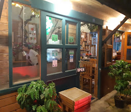 Smiling Moon Cafe and Restaurant photo
