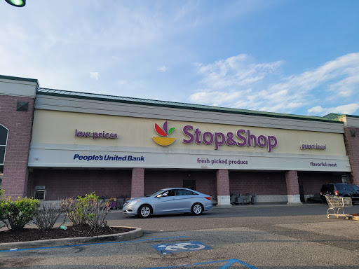 Supermarket «Stop & Shop», reviews and photos, 530 W Old Country Rd, Hicksville, NY 11801, USA