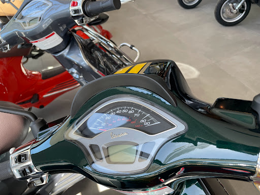 Motor Scooter Dealer «Vespa of Sherman Oaks», reviews and photos, 13629 Ventura Blvd, Sherman Oaks, CA 91423, USA