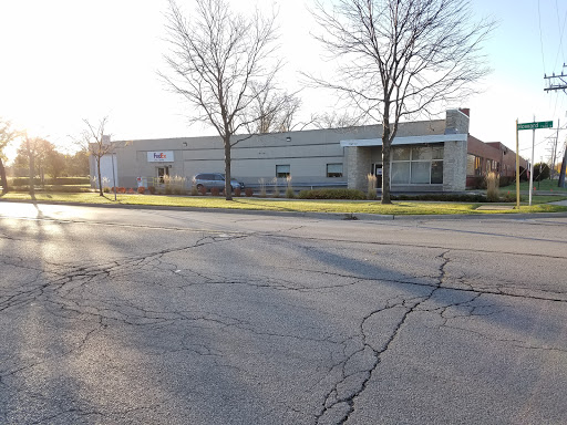 Shipping and Mailing Service «FedEx Ship Center», reviews and photos, 3747 Howard St, Skokie, IL 60076, USA