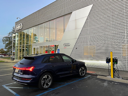Audi Dealer «Audi Creve Coeur», reviews and photos, 11830 Olive Blvd, Creve Coeur, MO 63141, USA