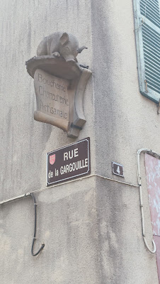 Statue cochon, ancienne boucherie à Cérilly