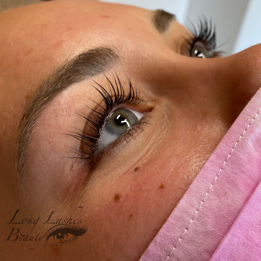 Long Lashes Beauty