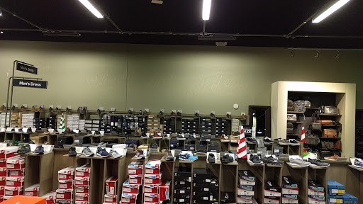 Shoe Store «DSW Designer Shoe Warehouse», reviews and photos, 6644 Loisdale Rd, Springfield, VA 22150, USA