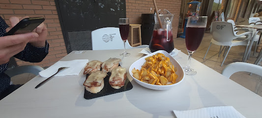 Restaurant tapeo andaluz - Carrer de Bernat Torroja, 4, 43204 Reus, Tarragona, Spain