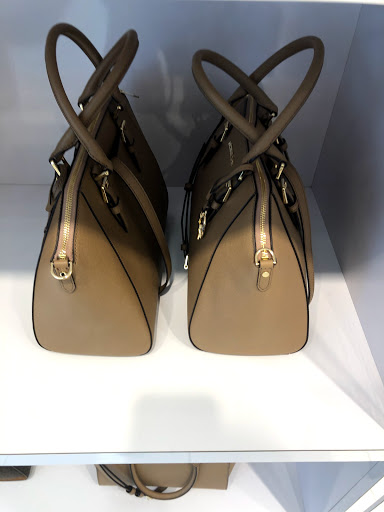 Fashion Accessories Store «Michael Kors», reviews and photos, 20-A Killingworth Turnpike #430, Clinton, CT 06413, USA