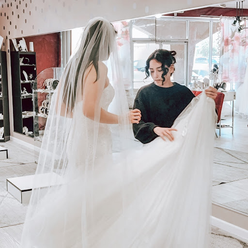 Bridal Shop «GARNET + grace Bridal Boutique», reviews and photos, 15334 Whittier Blvd #10, Whittier, CA 90603, USA