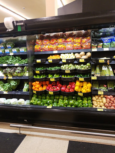 Grocery Store «Albertsons», reviews and photos, 11012 Canyon Rd E, Puyallup, WA 98373, USA