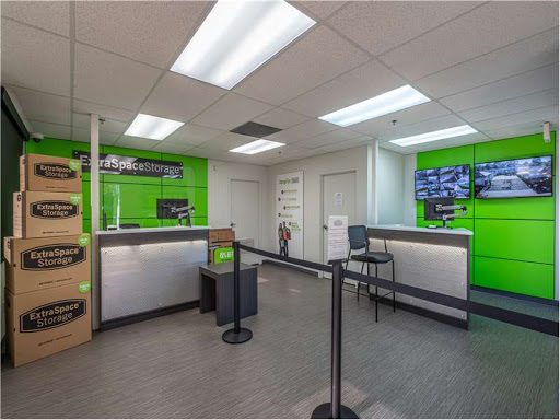 Extra Space Storage image