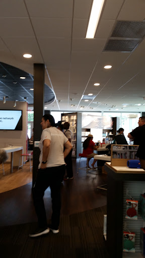 Cell Phone Store «Verizon», reviews and photos, 6560 Garth Rd #100, Baytown, TX 77521, USA