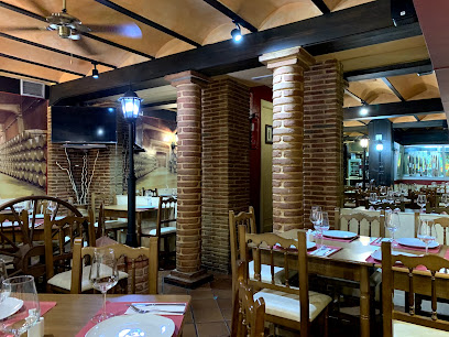 Restaurante Adega dos Avós - Rúa Xeneral Gutiérrez Mellado, 6, 36001 Pontevedra, Spain
