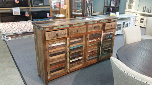 Furniture Store «Royal Furniture Co», reviews and photos, 500 N 19th St, Baton Rouge, LA 70802, USA