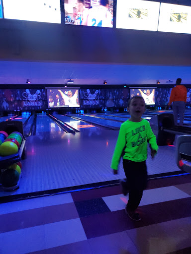 Bowling Alley «Santa Fe Station Bowling Center», reviews and photos, 4949 N Rancho Dr, Las Vegas, NV 89130, USA