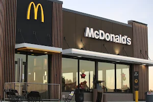 McDonalds Restaurant image