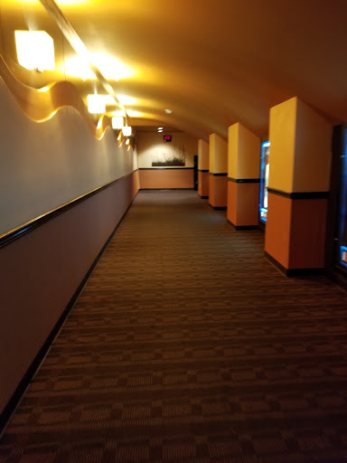 Movie Theater «AMC Classic Palm Harbor 10», reviews and photos, 37912 US Hwy 19 N, Palm Harbor, FL 34684, USA