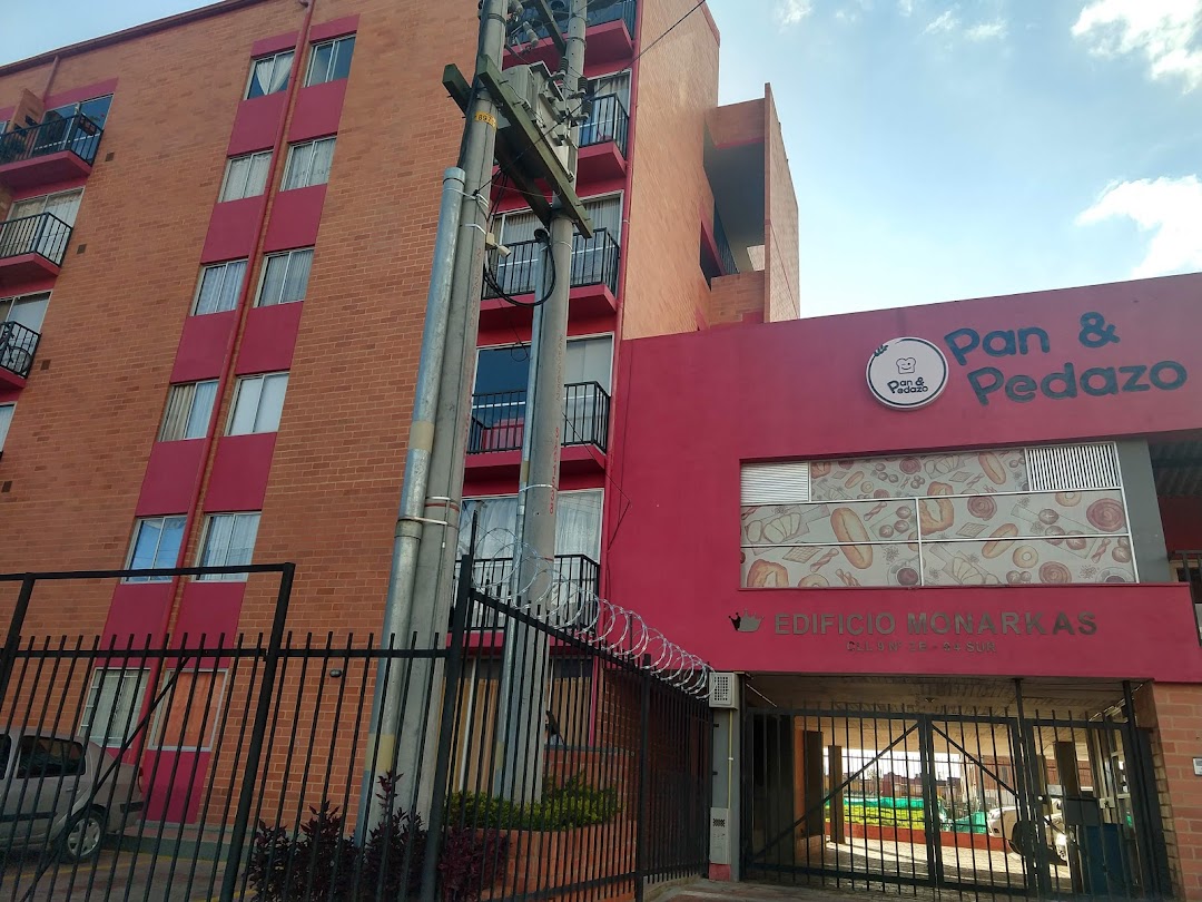 Torre de apartamentos monarkas