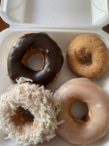Donut Shop «Donuts Pies & More», reviews and photos, 6107 54th Ave N, Kenneth City, FL 33709, USA