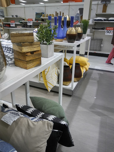 Department Store «Target», reviews and photos, 650 Brown Rd, Auburn Hills, MI 48326, USA