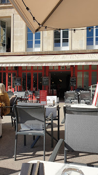Atmosphère du Restaurant La Brasserie des Loges à Dijon - n°12