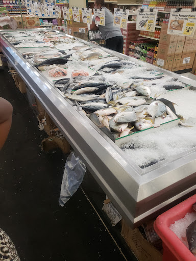 Grocery Store «Green Farm Market», reviews and photos, 2301 W Rosecrans Ave, Gardena, CA 90249, USA