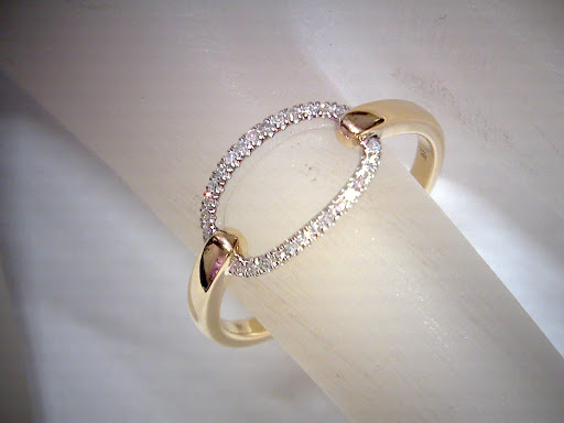 Jewelry Store «DeLyn Jewelry», reviews and photos, 29 E Washington St, Martinsville, IN 46151, USA